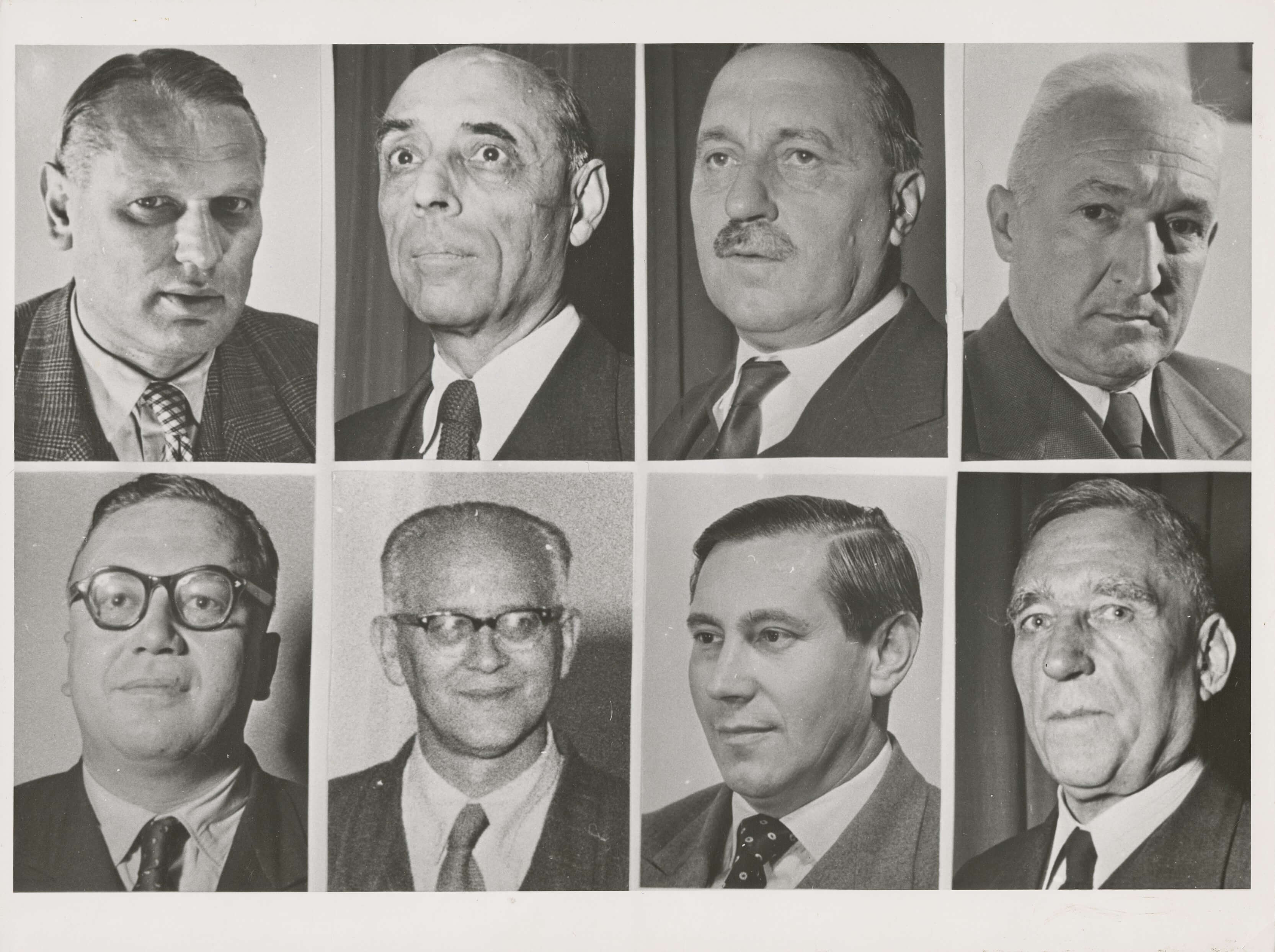 Die Staatssekretäre im Kabinett Hoegner II.<br/>Oben von links nach rechts: Albrecht Haas (FDP), Leiter der Staatskanzlei. Erich Simmel (BHE), Landwirtschaftsministerium. Joseph Panholzer (BP), Finanzministerium. Willi Guthsmuths (BHE), Wirtschaftsministerium.<br/>Unten von links nach rechts: Kurt Eilles (BP), Justizministerium. Ernst Vetter (SPD), Innenministerium. Karl Weishäupl (SPD), Arbeitsministerium. Hans Meinzolt (parteilos), Kultusministerium.<br/>Nachweis: StK-Fotos 134